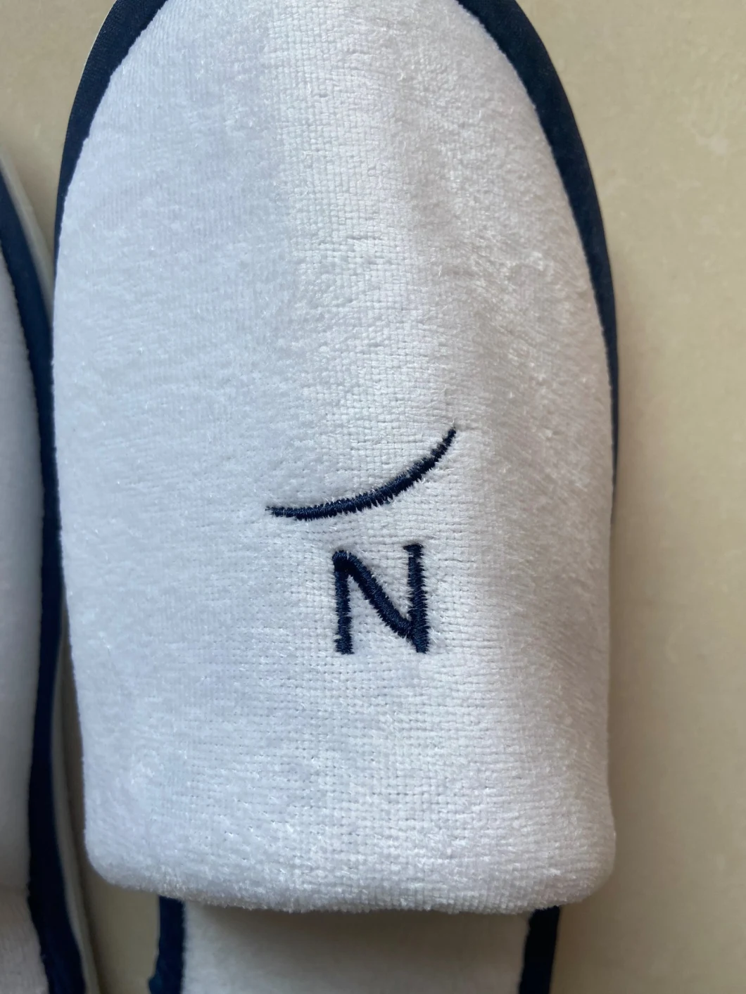 Print Disposable Jute Airline Hotel Slipper/Unisex Bedroom or Bathroom Hotel Slipper/Cheap Amenity Hotel Supply