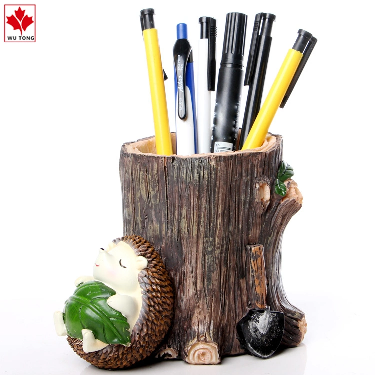 Resin Action Figure Pen Holder Office Decoraiton Hedgehog Pen Holder